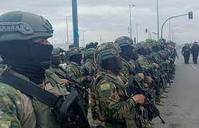 Lee más sobre el artículo Venezolanos en Ecuador: Todo lo que los migrantes deben saber para actuar en medio del conflicto armado interno